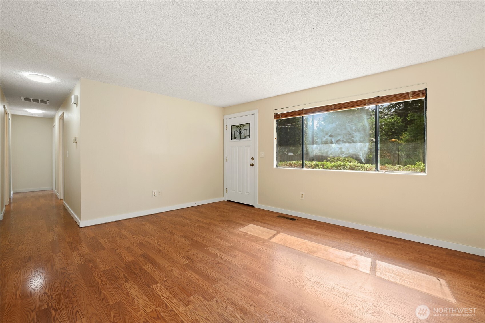 19028 Southeast Covington Sawyer Road Kent, WA 98042 - Photo 4 of 31 Gallery Image 4