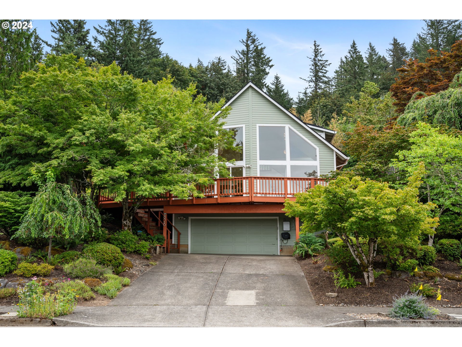 826 Southwest 8th Street Gresham, OR 97080 - Photo 1 of 25 Gallery Image 1