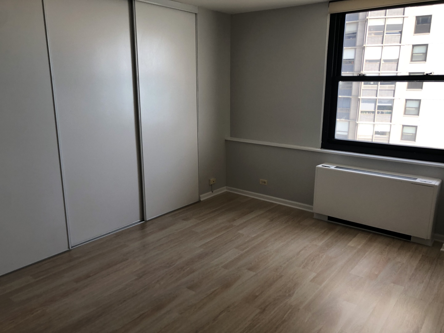 5701 North Sheridan Road, Unit 18T Chicago, IL 60660 - Photo 7 of 11