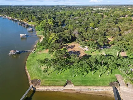 $999,999 | 12424 Lake Forest Drive, Azle, TX 76020