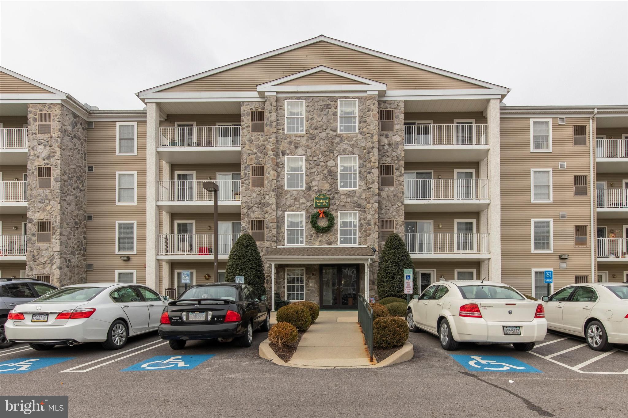 622 Brandon Road Norristown, PA 19403 - Photo 1 of 30 Gallery Image 1