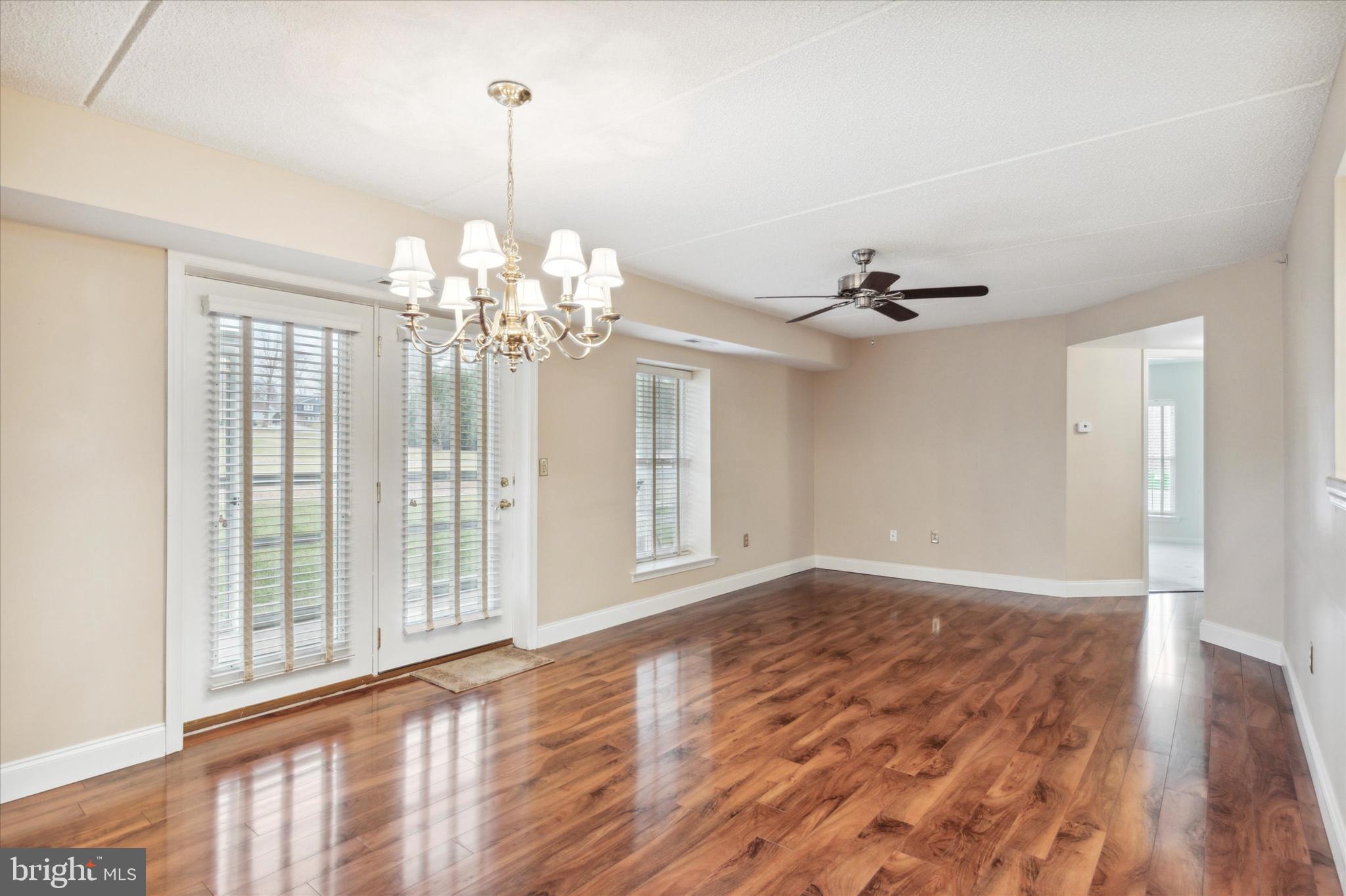 622 Brandon Road Norristown, PA 19403 - Photo 3 of 30 Gallery Image 3