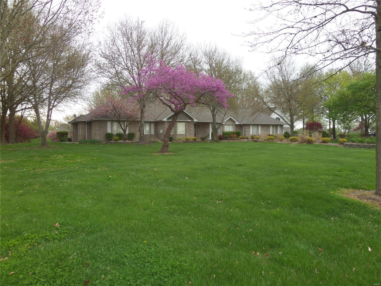 13321 Lee Road Trenton, IL 62293 - Photo 1 of 9 Gallery Image 1