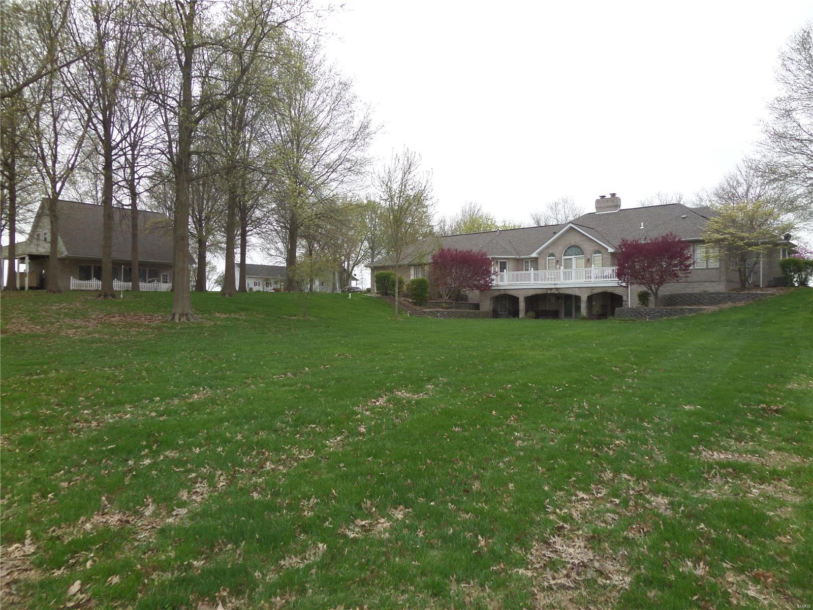 13321 Lee Road Trenton, IL 62293 - Photo 3 of 9 Gallery Image 3