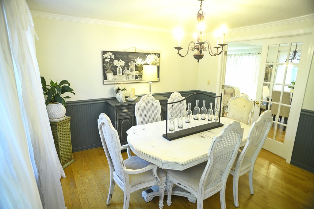 72 Heritage Drive Lowell, MA 01852 - Photo 11 of 29 a dining room with furniture and window