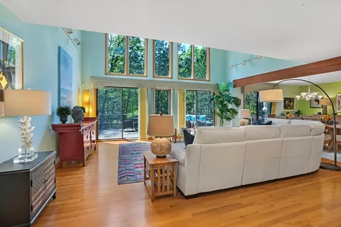 $1,895,000 | 18 Puritan Drive, Oak Bluffs, MA 02557