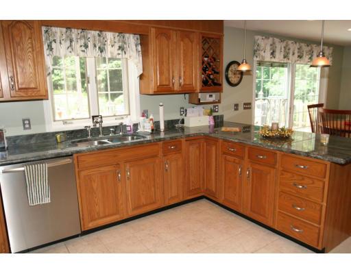 13 Adams Road Grafton, MA 01519 - Photo 3 of 13