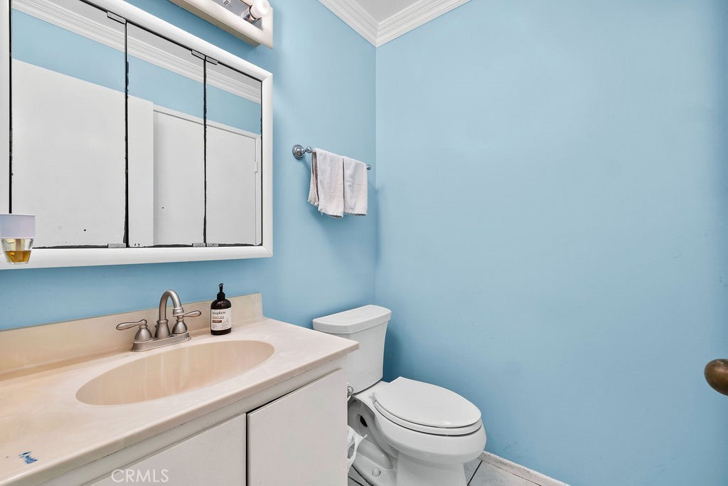 409 North Vía Roma Anaheim, CA 92806 - Photo 27 of 40