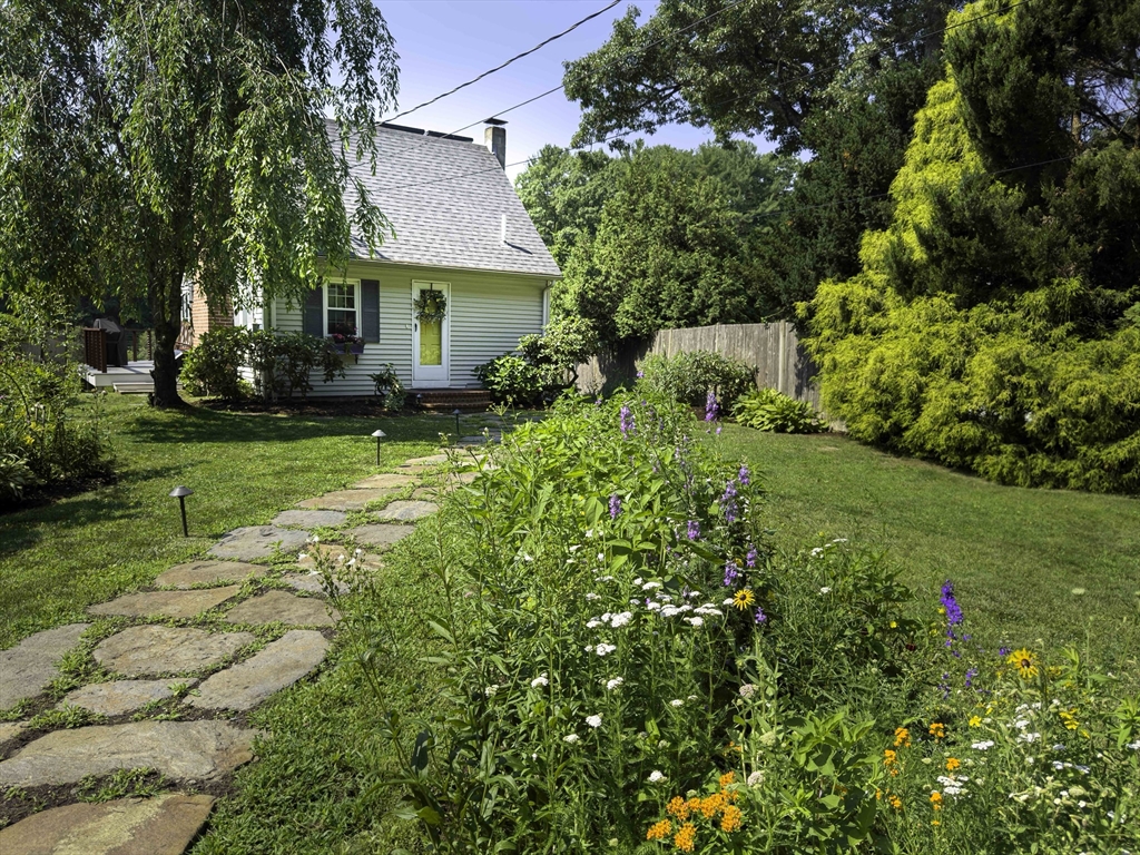 39 Leland Road Norfolk, MA 02056 - Photo 6 of 12