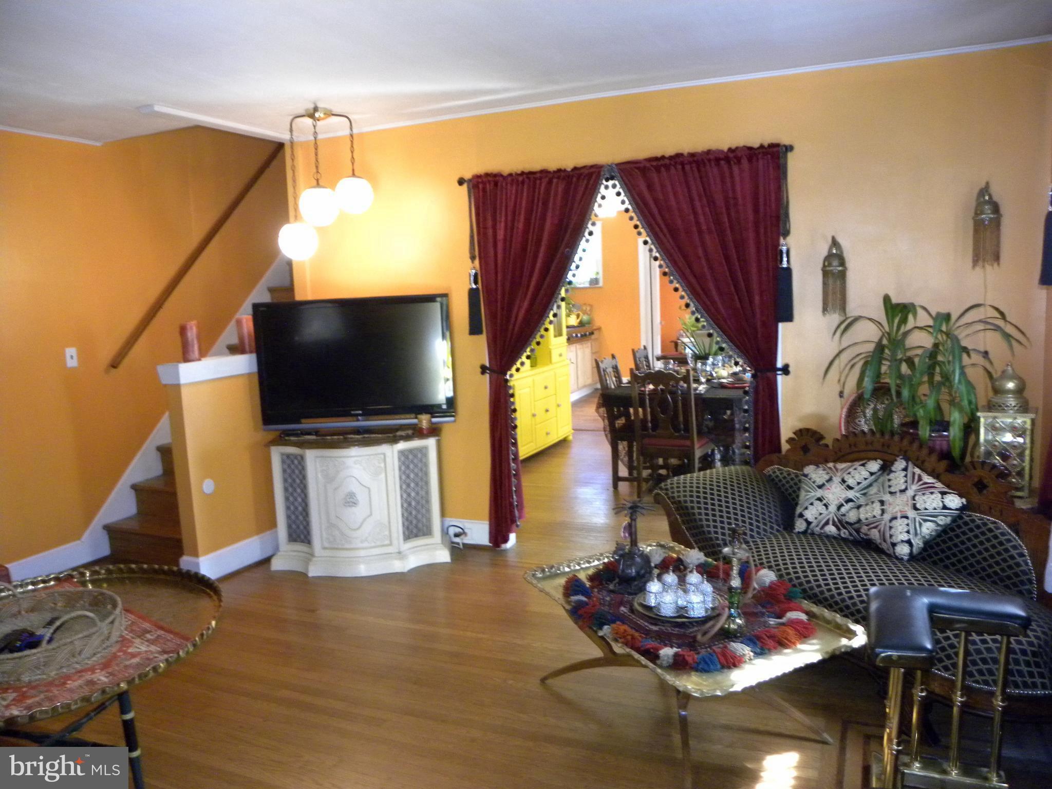 123 East Avon Road Brookhaven, PA 19015 - Photo 21 of 51 Walls are painted a warm and festive Color!