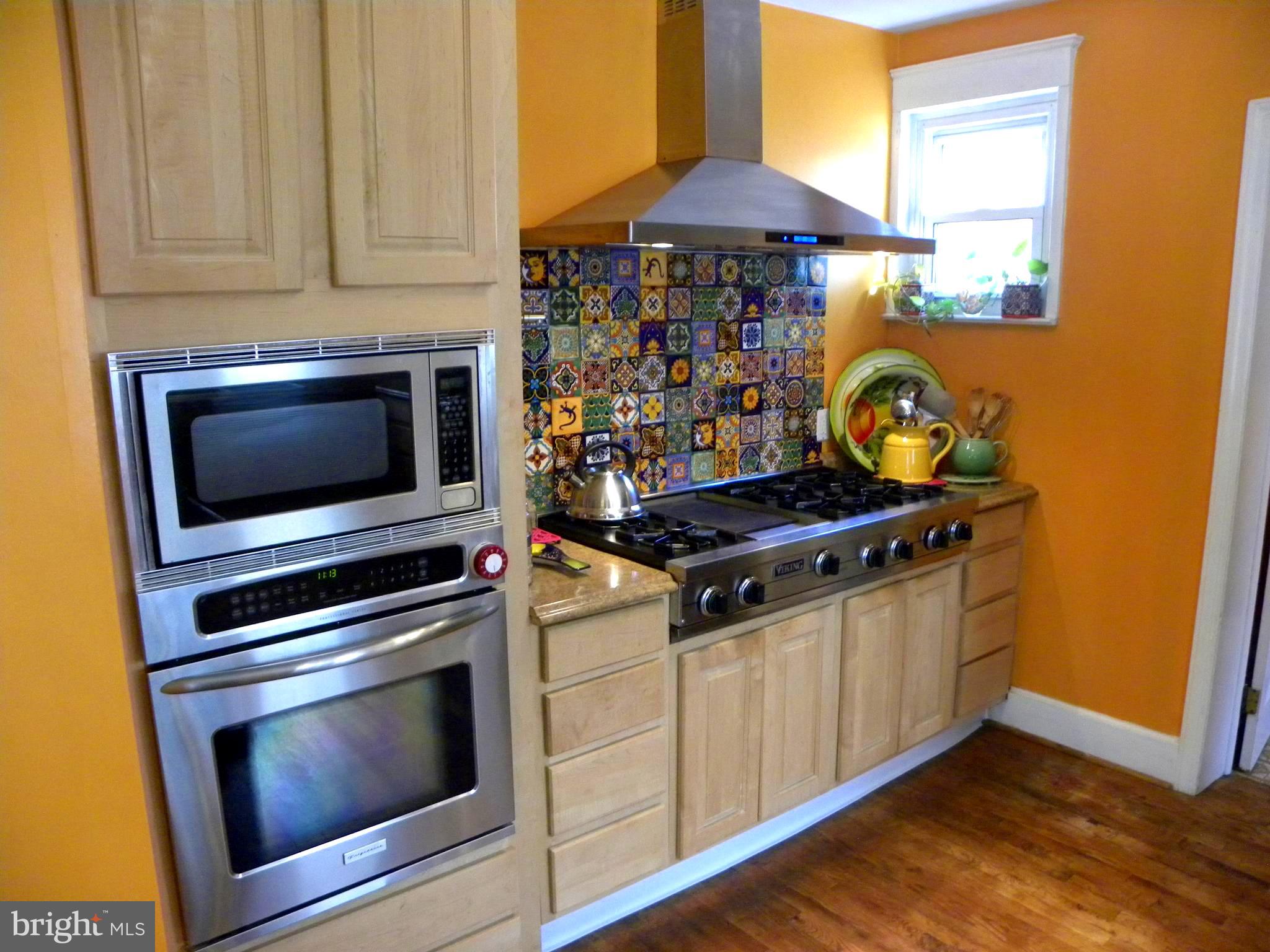 123 East Avon Road Brookhaven, PA 19015 - Photo 22 of 51 The heart of the home is the kitchen!