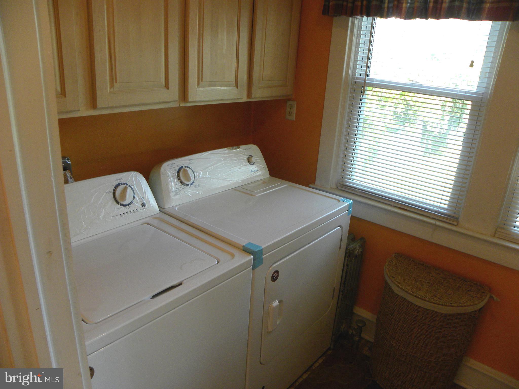 123 East Avon Road Brookhaven, PA 19015 - Photo 33 of 51 First floor laundry is a bonus!