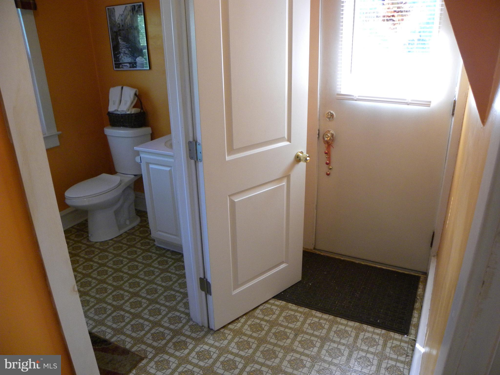 123 East Avon Road Brookhaven, PA 19015 - Photo 34 of 51 Gallery Image 34