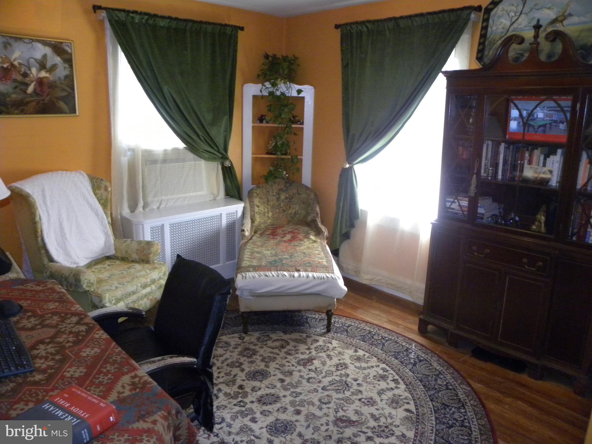 123 East Avon Road Brookhaven, PA 19015 - Photo 42 of 51 Bedroom 3 with lots of natural light and HW floors