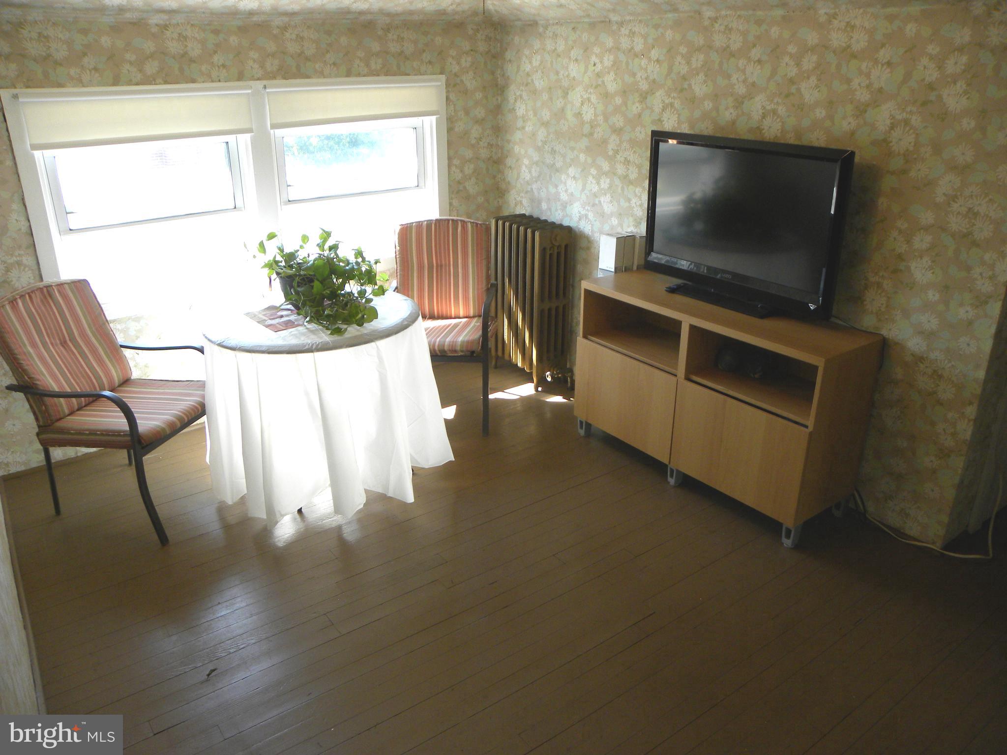 123 East Avon Road Brookhaven, PA 19015 - Photo 46 of 51 Bedroom # 4 is a great hideaway w/2 storage areas.