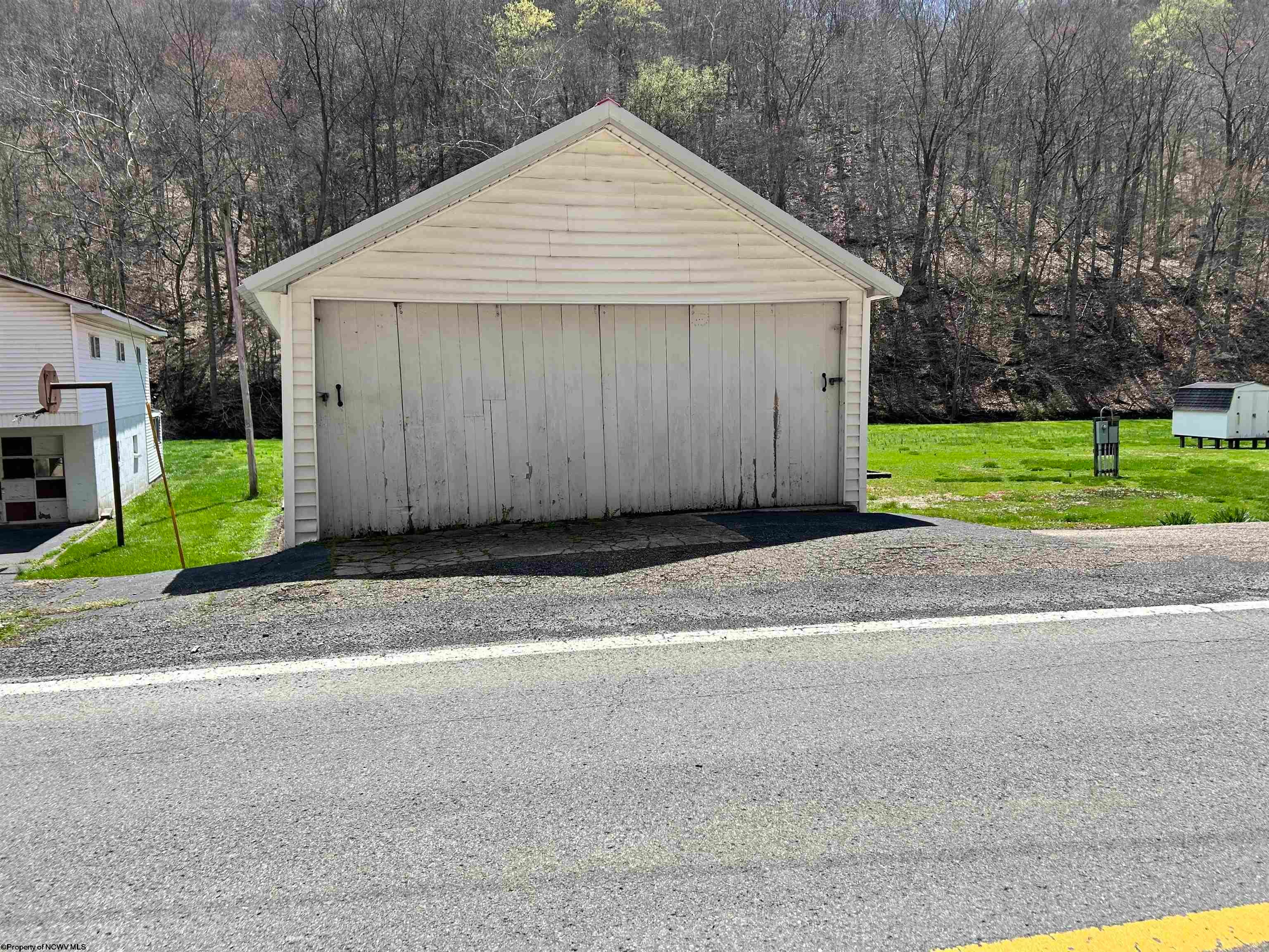 712 Mannington Road Smithfield, WV 26437 - Photo 22 of 42 Gallery Image 22