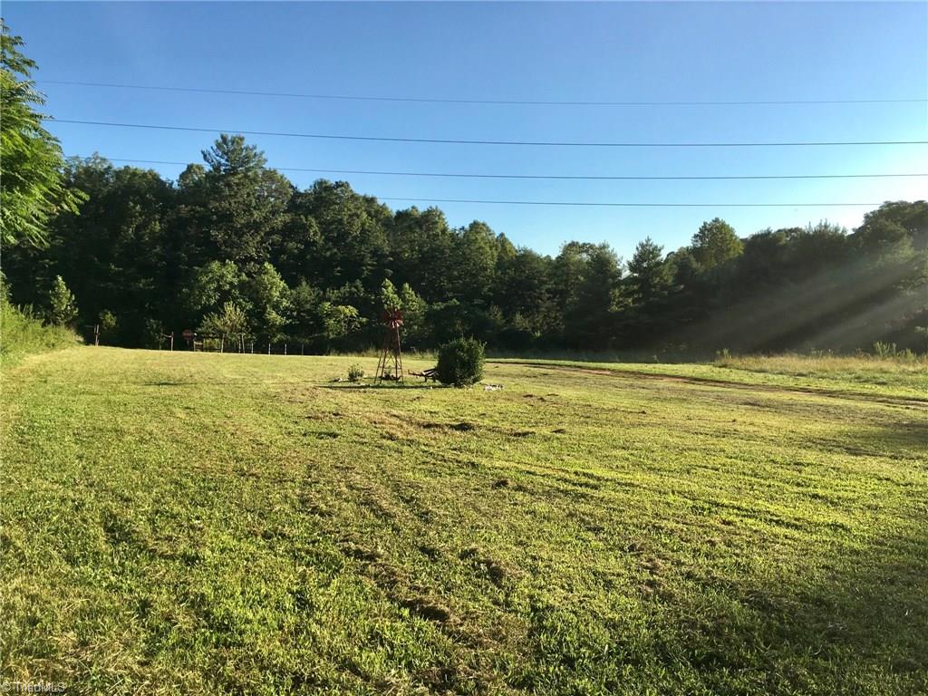 113 Taylor Road Pilot Mountain, NC 27041 - Photo 10 of 15 Gallery Image 10