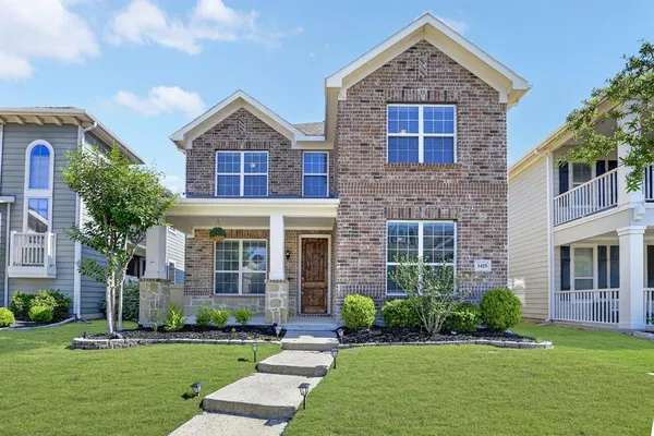 $2,400 | 1425 Bull Street, Aubrey, TX 76227