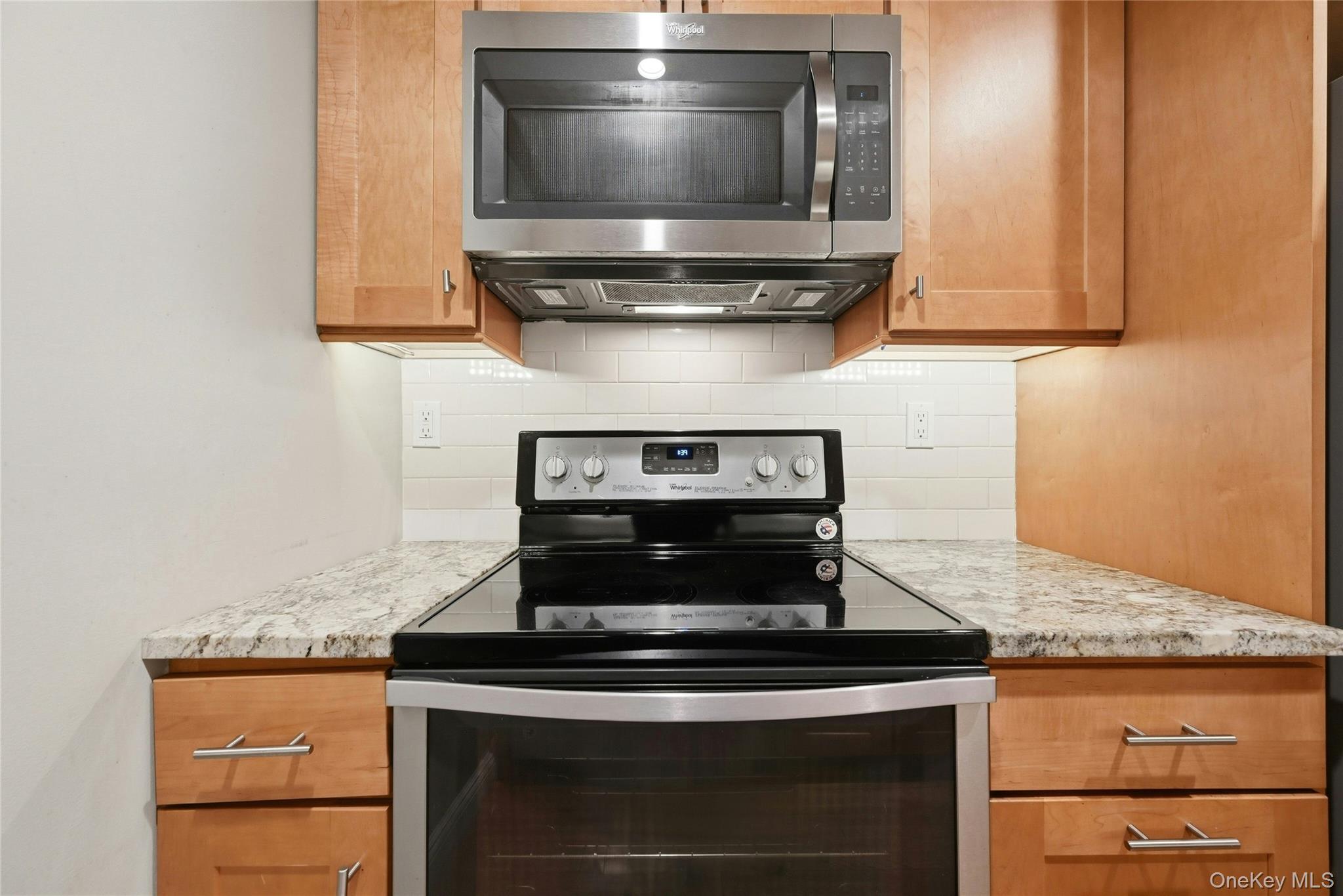 133 Eastbourne Court, Unit F Ridge, NY 11961 - Photo 9 of 19