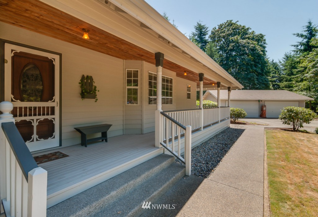 20905 Edwards Road East Lake Tapps, WA 98391 - Photo 3 of 25