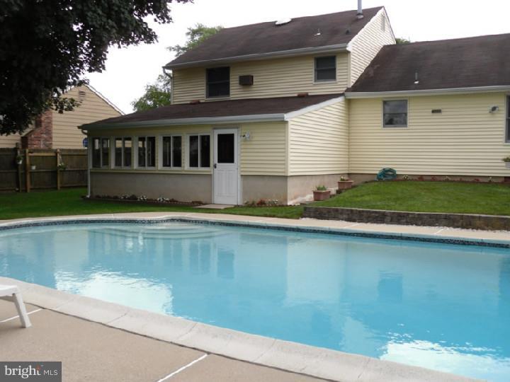 96 Red Stone Ridge Delran, NJ 08075 - Photo 2 of 20