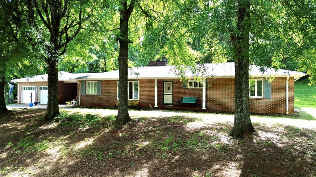 2297 Austin Traphill Road Elkin, NC 28621 - Photo 2 of 32