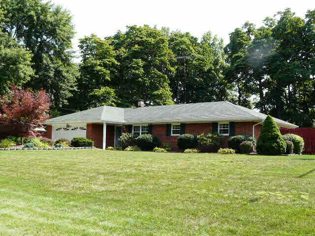 3937 Knepper Road Lambertville, MI 48144 - Photo 1 of 20 Private Half Acre!