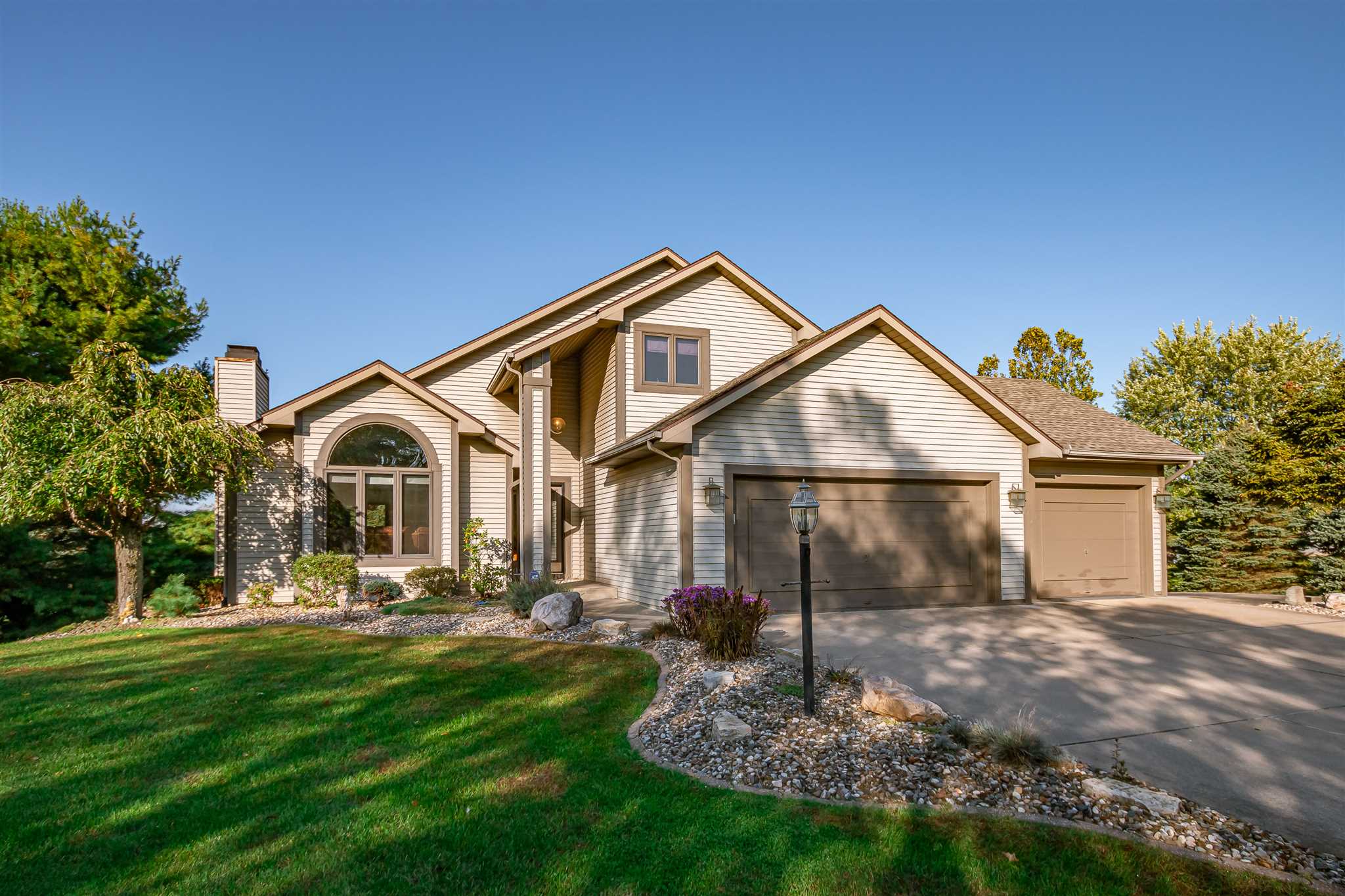 51899 Beech Road Granger, IN 46530 - Photo 1 of 36 Gallery Image 1