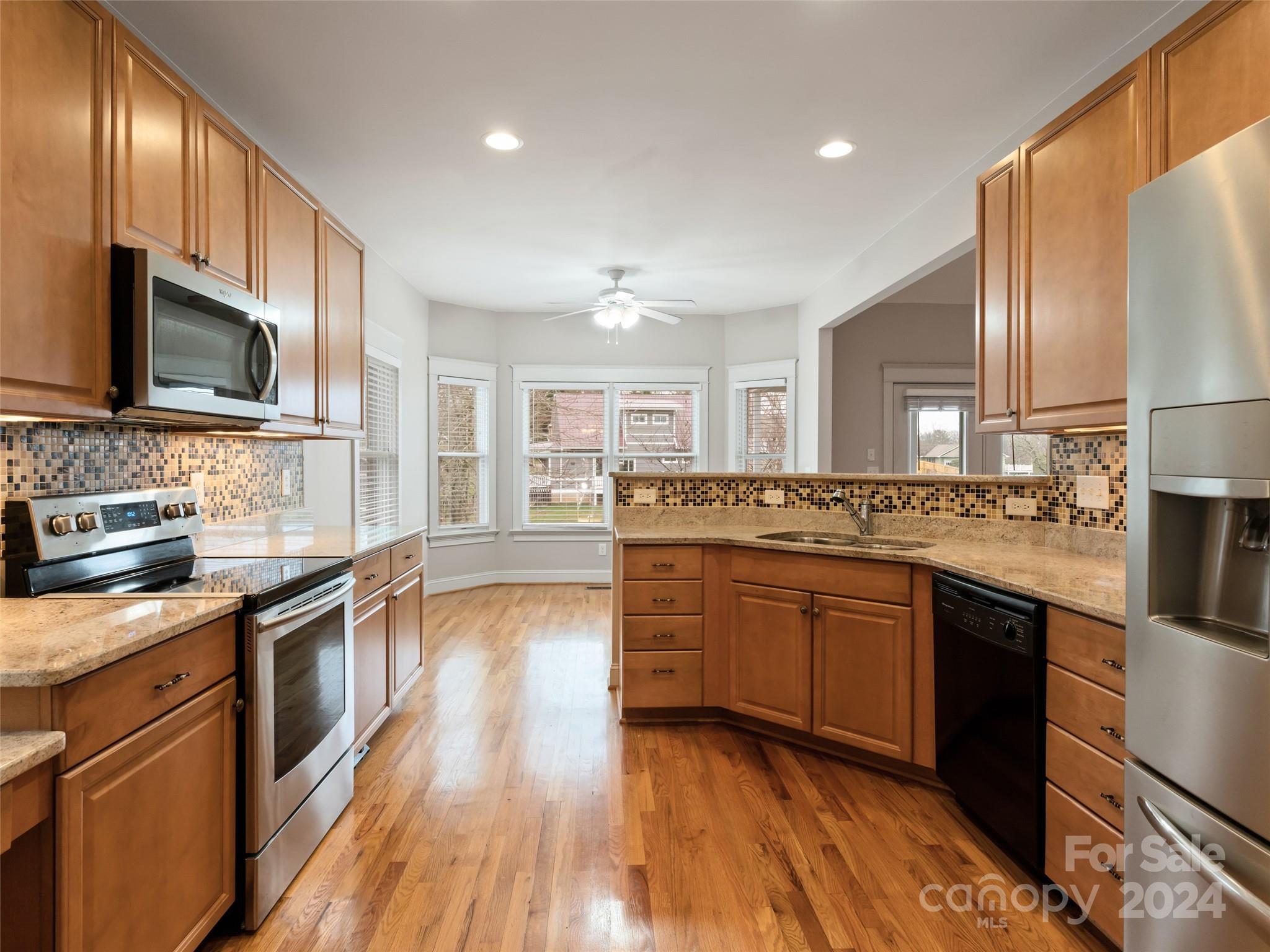 22 Alexander Road Weaverville, NC 28787 - Photo 10 of 23 Gallery Image 10