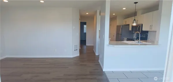 $1,895 | 9735 272nd Street Northwest, Unit 511, Stanwood, WA 98292