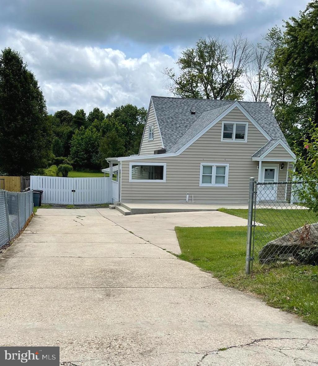 10136 Allentown Road Fort Washington, MD 20744 - Photo 2 of 75 Plenty of on site parking