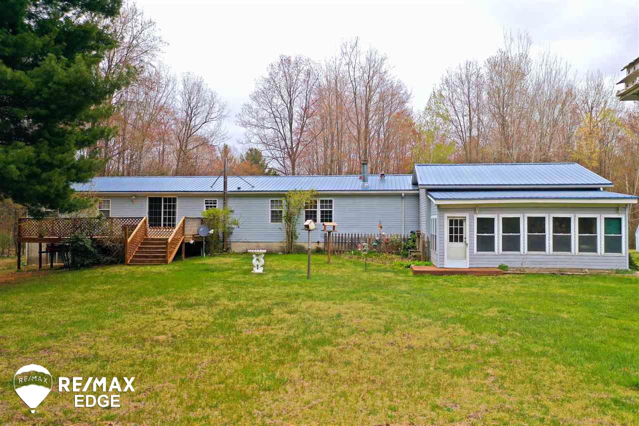 4626 Caine Road Vassar, MI 48768 - Photo 42 of 54 50010886-41.JPG