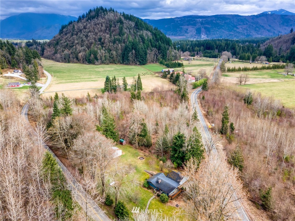 5655 Reese Hill Road Sumas, WA 98295 - Photo 6 of 40