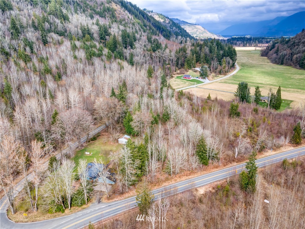 5655 Reese Hill Road Sumas, WA 98295 - Photo 8 of 40