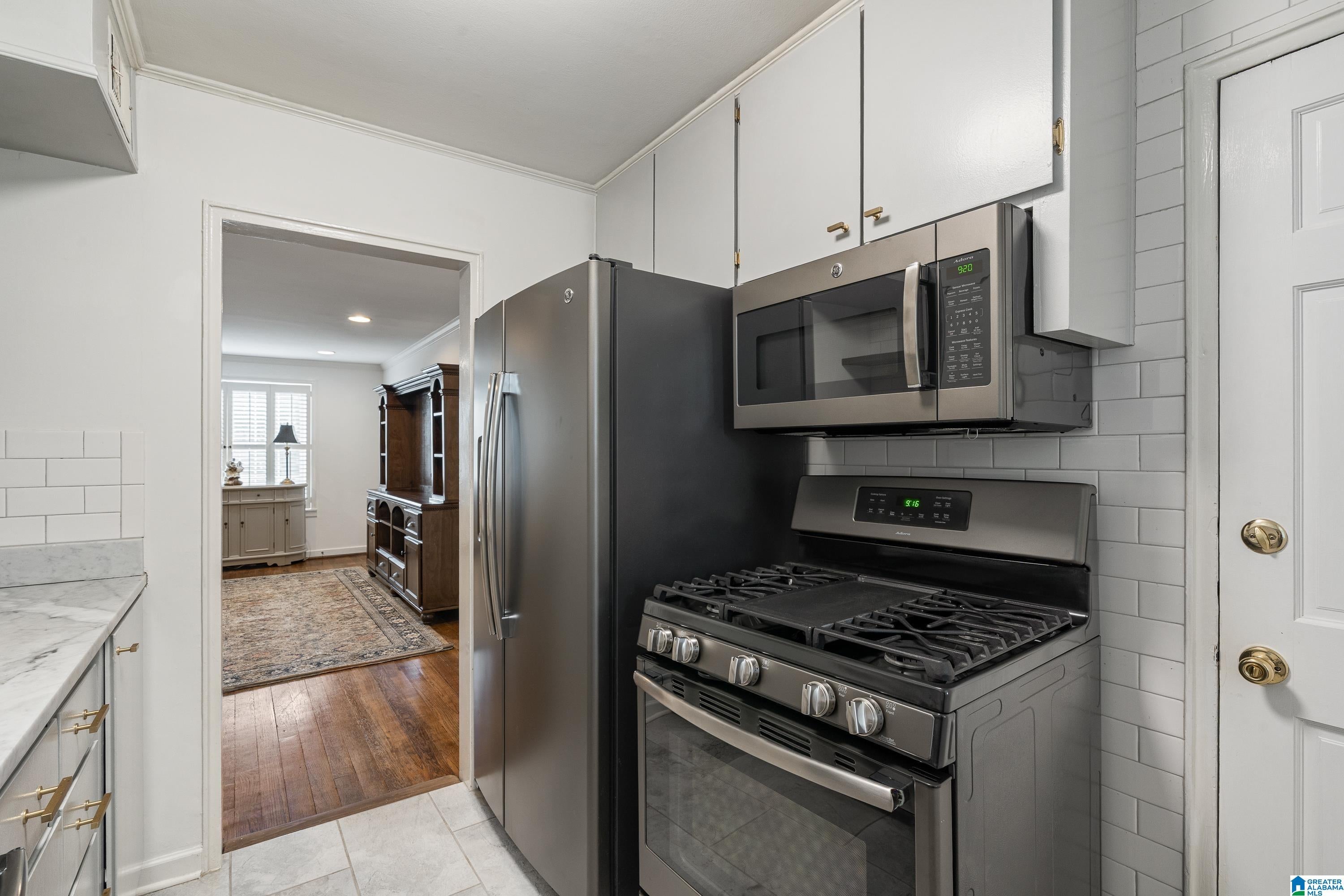 204 Fox Hall Road, Unit 204B Mountain Brook, AL 35213 - Photo 12 of 25 Gallery Image 12