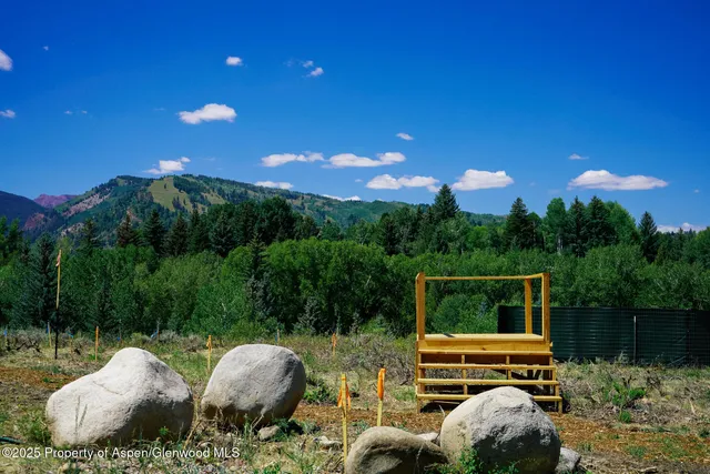 a view of a building