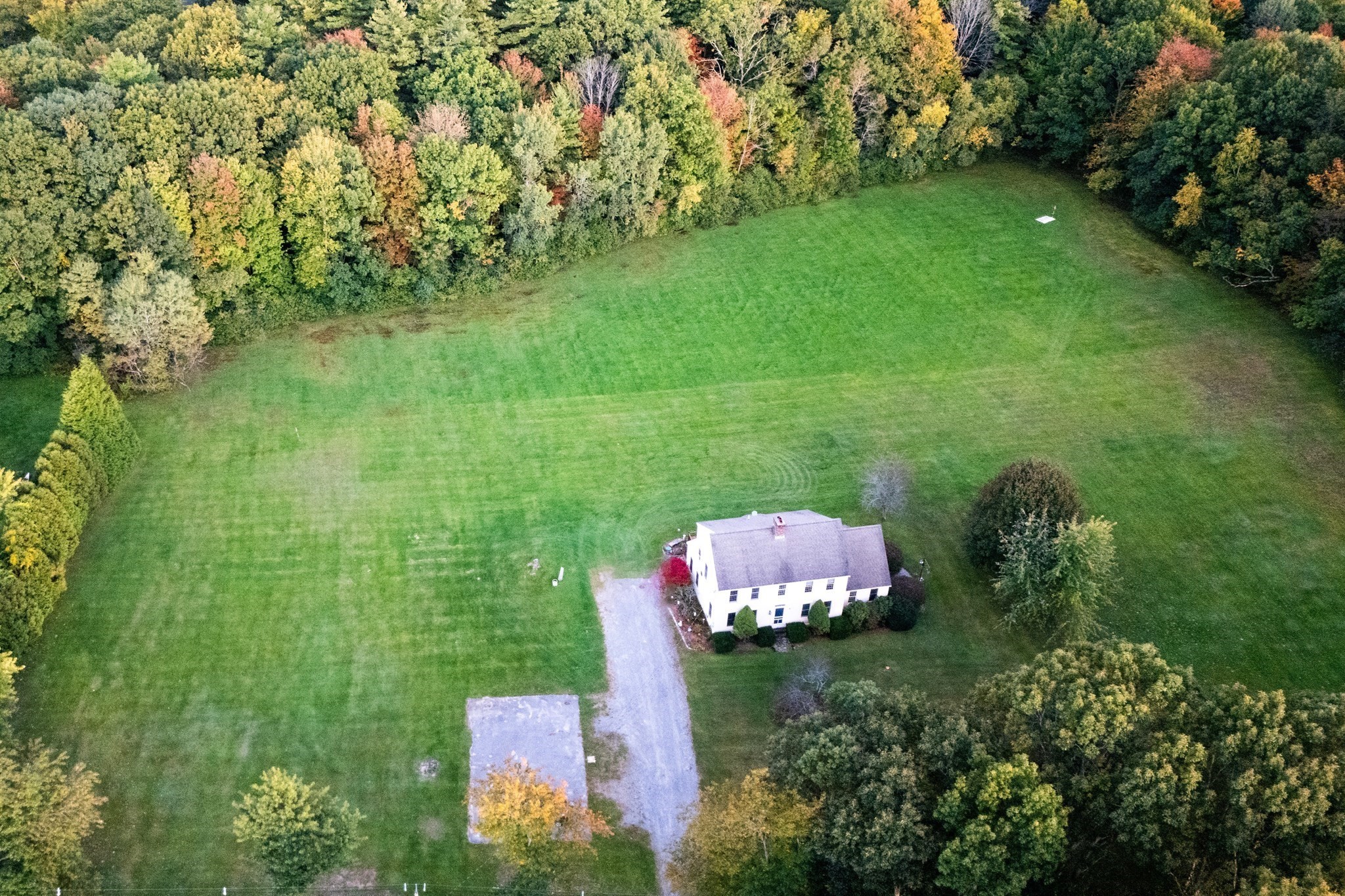 28 Lashua Road Ashburnham, MA 01430 - Photo 4 of 38 Gallery Image 4