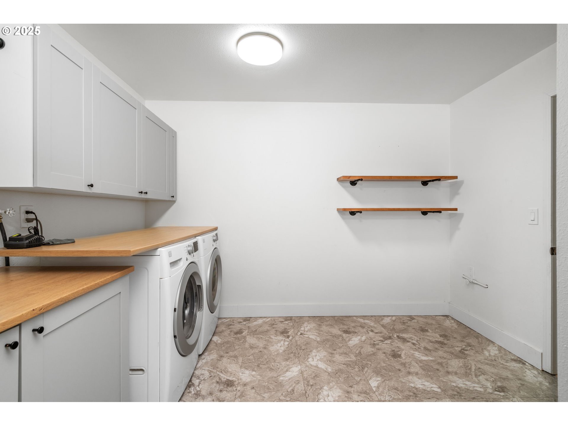20145 South Henrici Road Oregon City, OR 97045 - Photo 21 of 30 Gallery Image 21