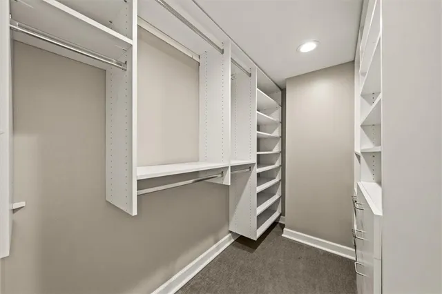 $257,900 | 600 Admiral Boulevard, Unit 605, Kansas City, MO 64106