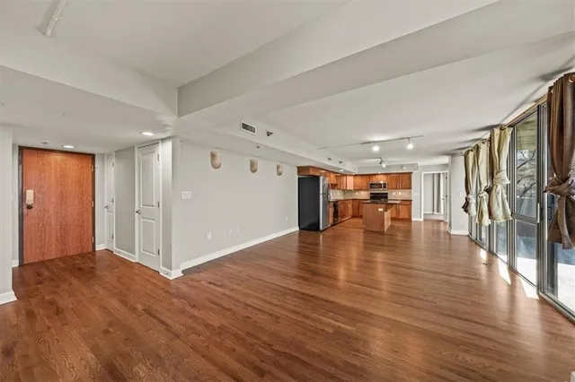 $257,900 | 600 Admiral Boulevard, Unit 605, Kansas City, MO 64106