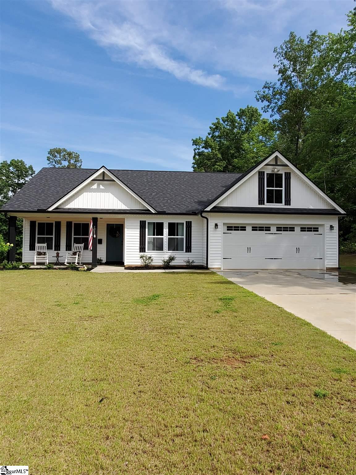 4916 John Suddeth Road Greer, SC 29651 - Photo 2 of 26