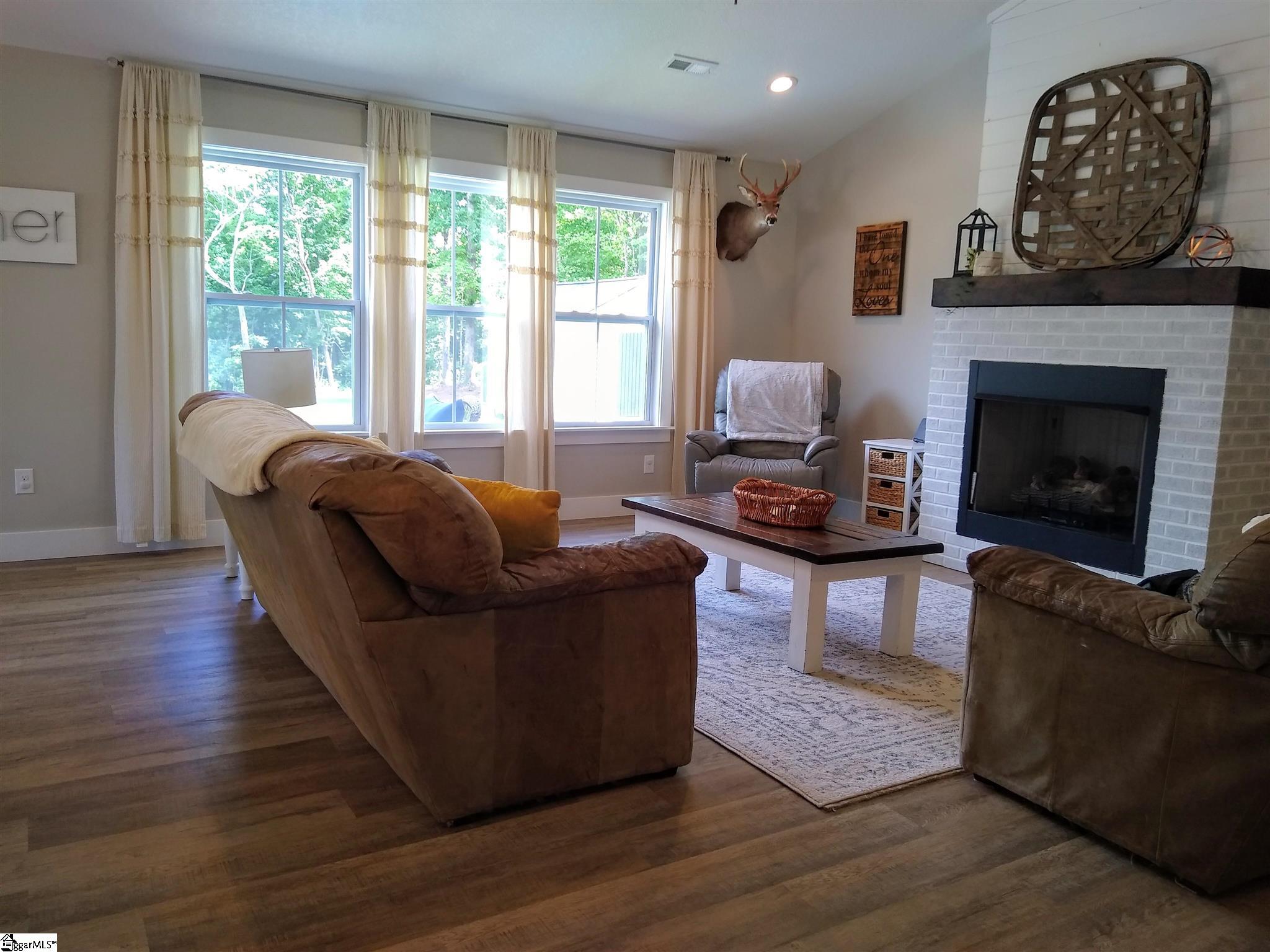 4916 John Suddeth Road Greer, SC 29651 - Photo 12 of 26