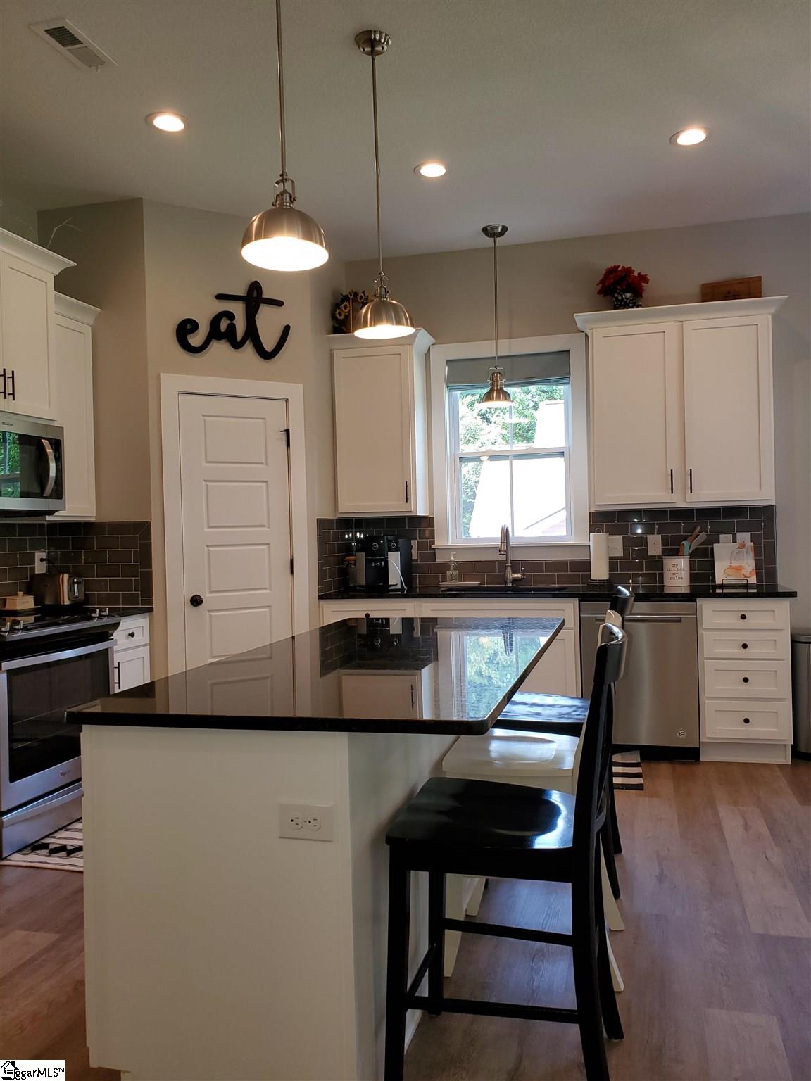 4916 John Suddeth Road Greer, SC 29651 - Photo 6 of 26