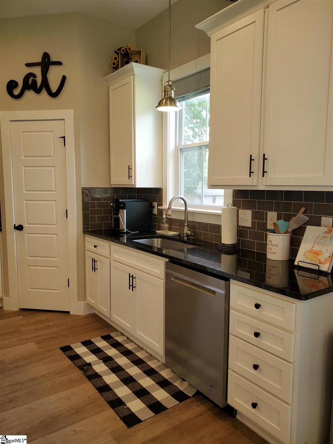 4916 John Suddeth Road Greer, SC 29651 - Photo 8 of 26