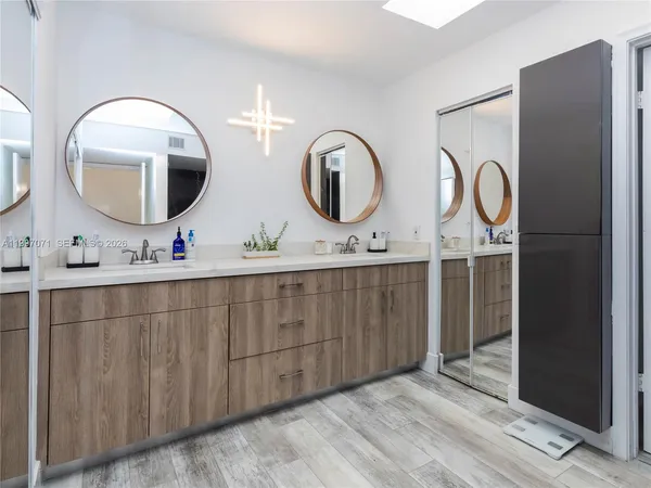 $897,000 | 11722 Southwest 107th Terrace, Miami, FL 33186