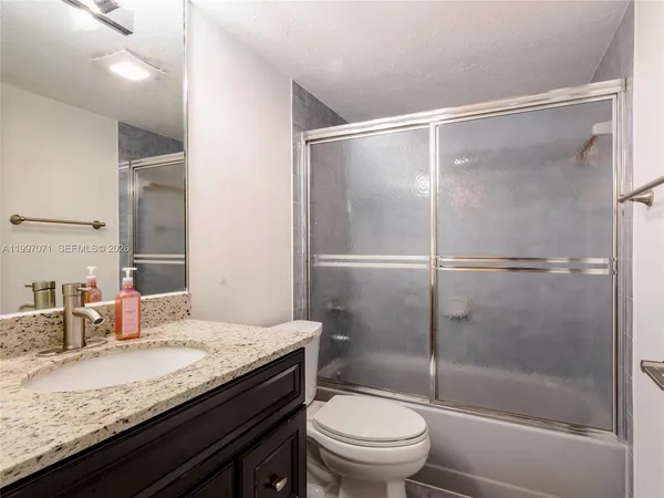 $897,000 | 11722 Southwest 107th Terrace, Miami, FL 33186