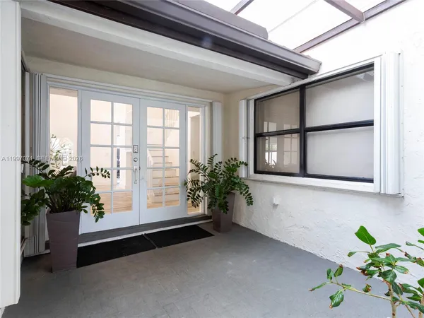 $897,000 | 11722 Southwest 107th Terrace, Miami, FL 33186