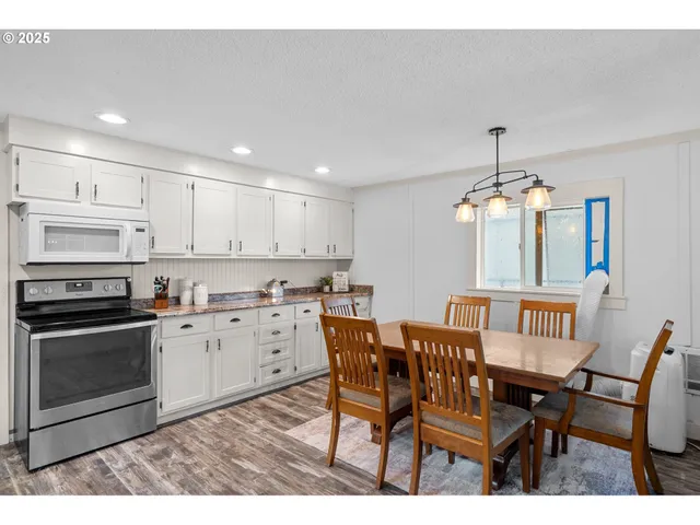 $390,000 | 106 West Jones Street, Yacolt, WA 98675