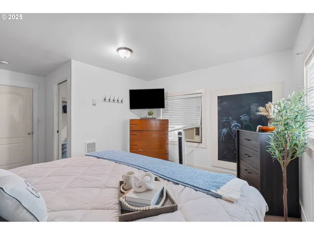 $390,000 | 106 West Jones Street, Yacolt, WA 98675