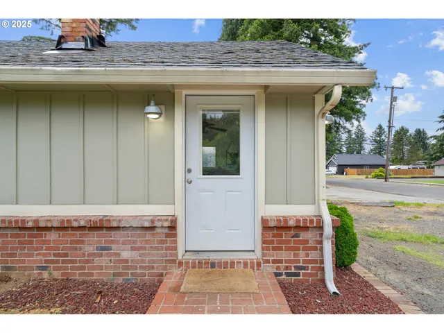 $390,000 | 106 West Jones Street, Yacolt, WA 98675